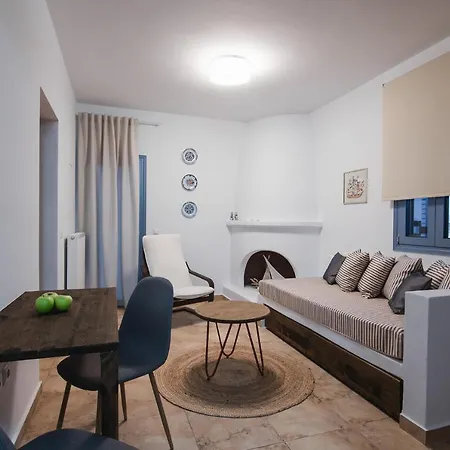 Kallisti Studios & Apartments Skyros Exterior photo